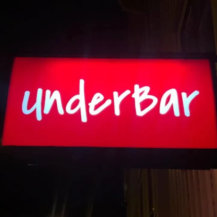 underBar