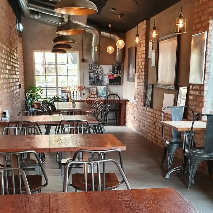 Vickis Bistro
