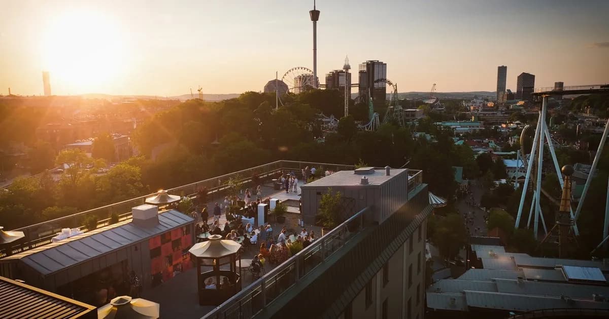 Mei Rose Rooftop Bar & Bistro 1