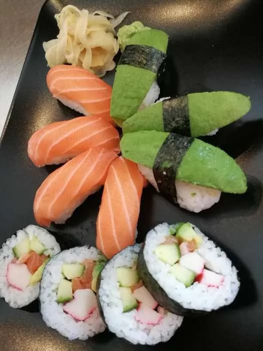 Sushi & Dumpling Solna