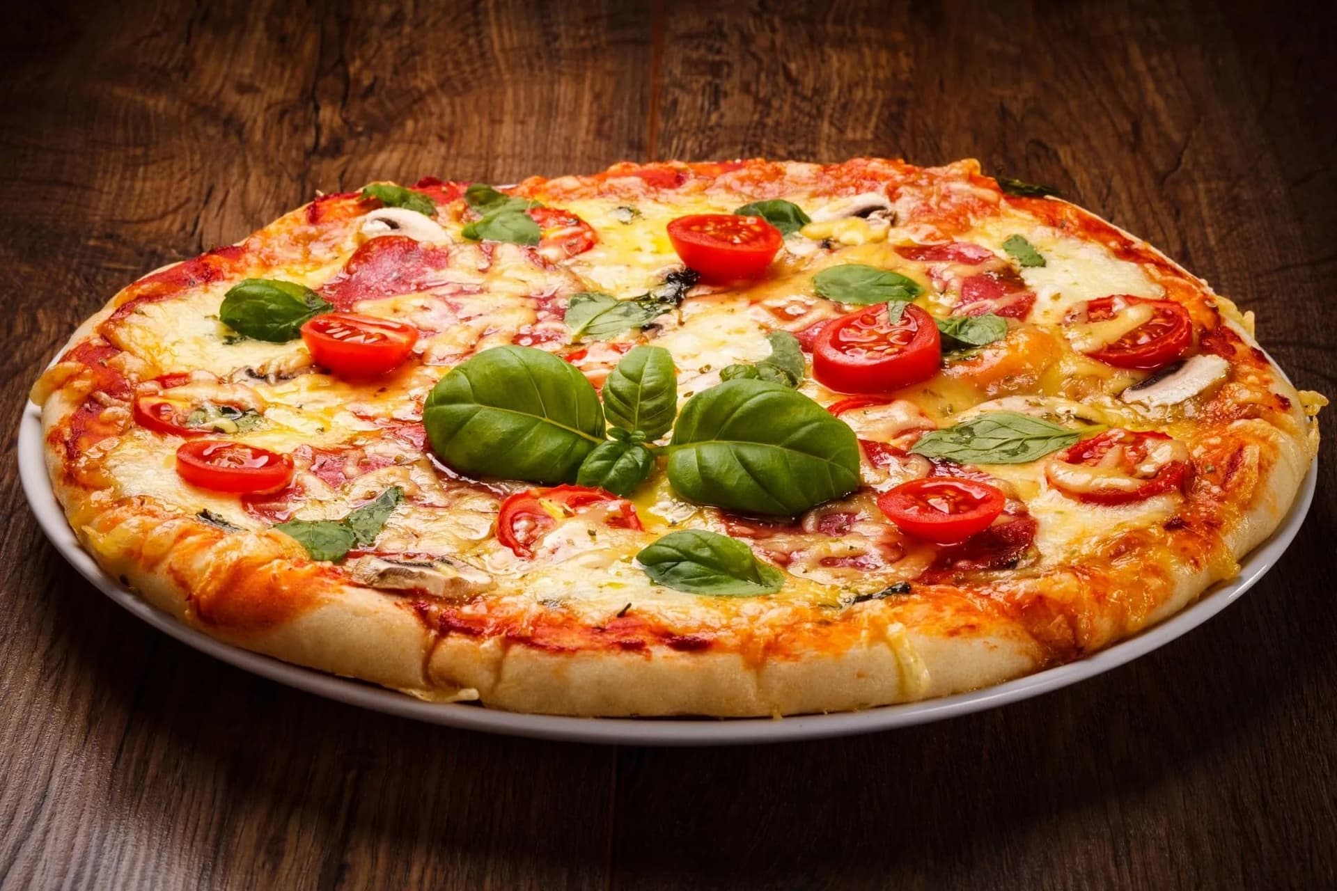 Luna Restaurang & Pizzeria