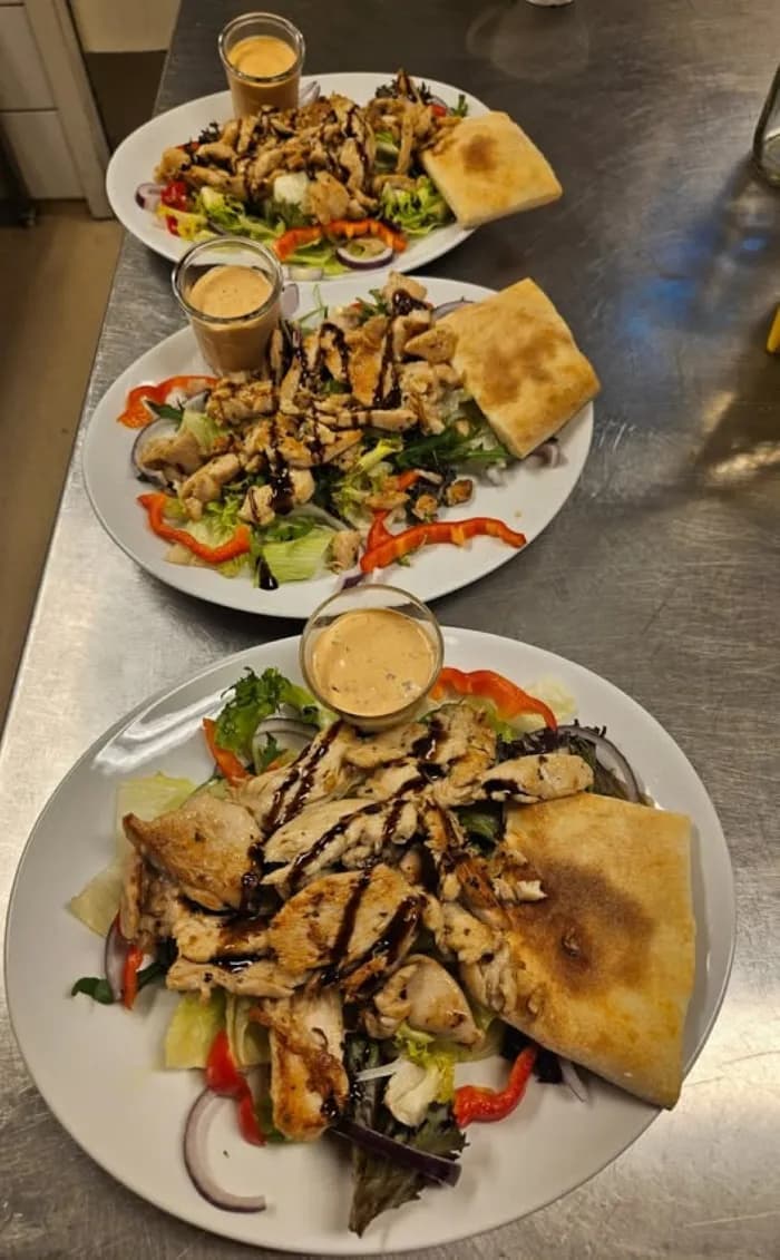 Bjørkhov Cafe, bar & Pizzarestaurant 1